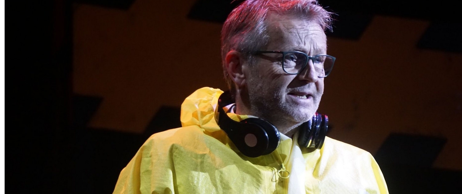 Achtsam Morden, Komödie im bayr. Hof München